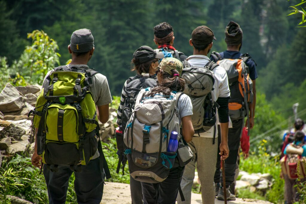 hiburan akhir pekan yang aktif, manfaat olahraga ringan bagi pekerja kantoran