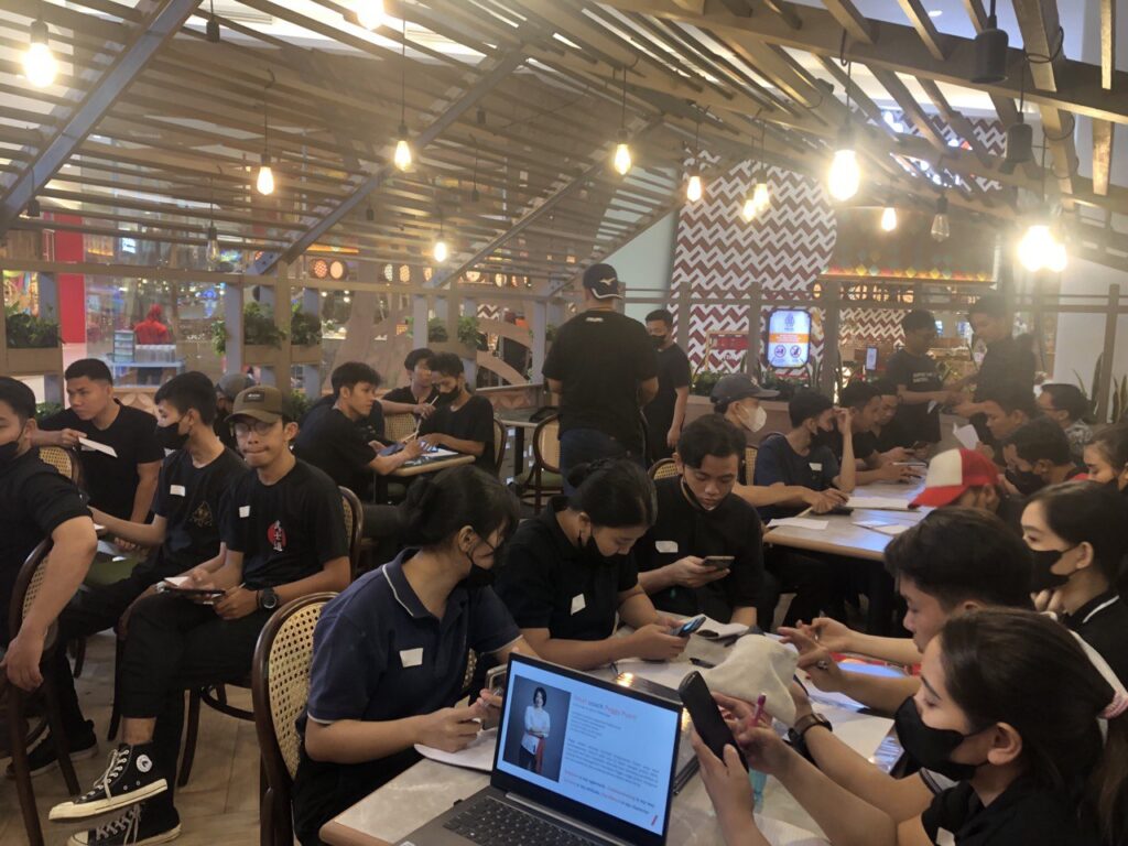 Adakan Training, Nam Heong Ingin Beri Pelayanan Restoran Yang Baik dan Unggul