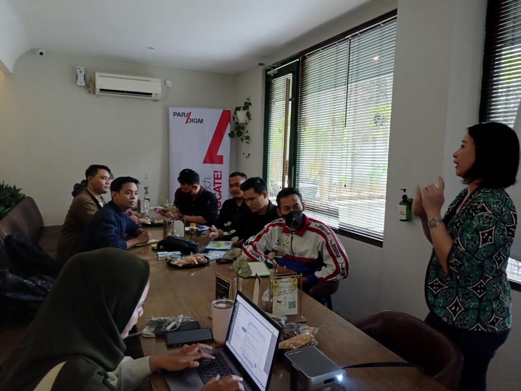 Focus Group Discussion adalah bagian dari training Service Excellence Urban Wagyu
