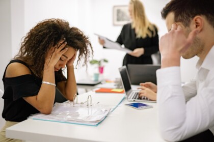Tanda-Tanda Toxic Relationship di Lingkungan Kerja, Ini 7 Cara Mengatasinya!